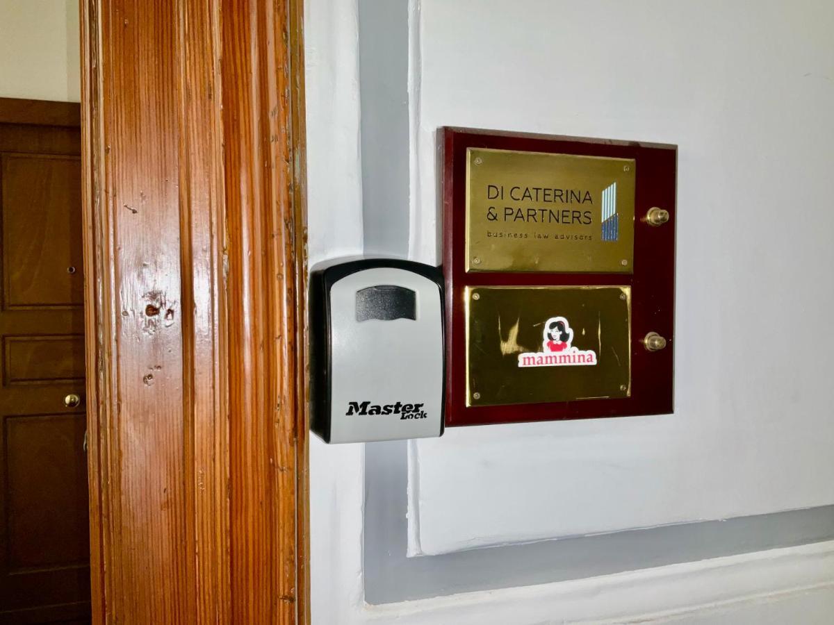 Mammina Home Neapel Exteriör bild